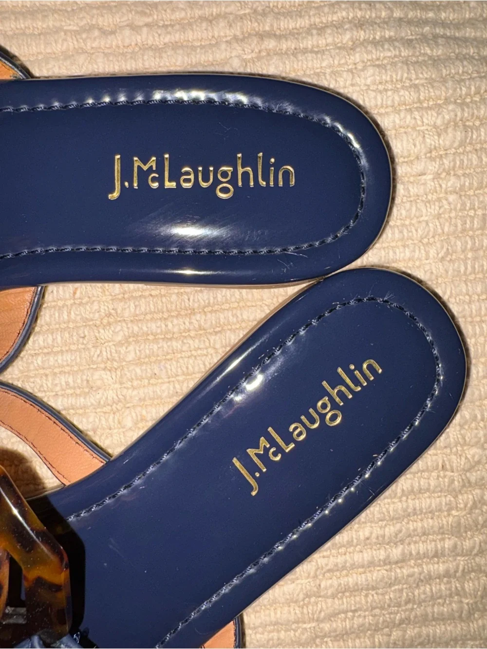 J. McLaughlin Navy Patent Sandals with Tortoise-Link Accent size 8